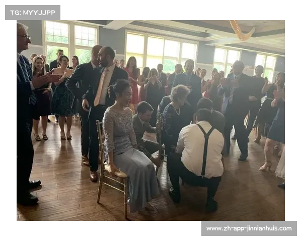 张镇麟婚礼请柬曝光 国家队队友齐送祝福见证幸福时刻 张镇麟婚礼请柬曝光 国家队队友齐送祝福见证幸福时刻